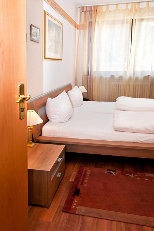 Hotel Kugel Трир Номер фото